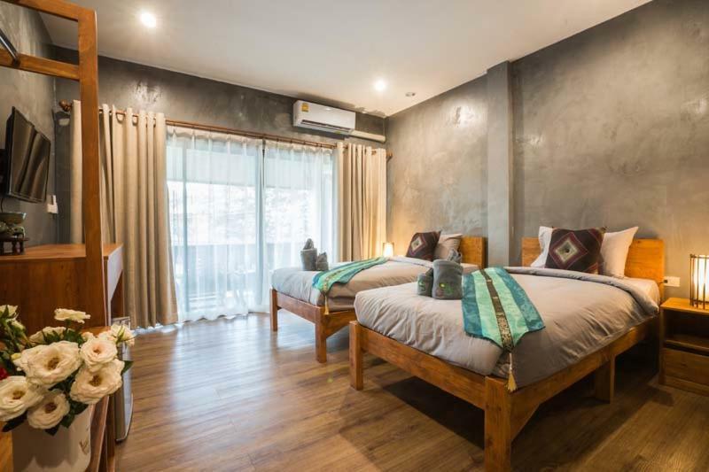Sriananpura Hotel Chiang Mai Buitenkant foto