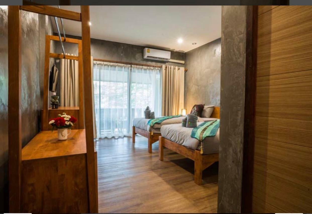 Sriananpura Hotel Chiang Mai Buitenkant foto