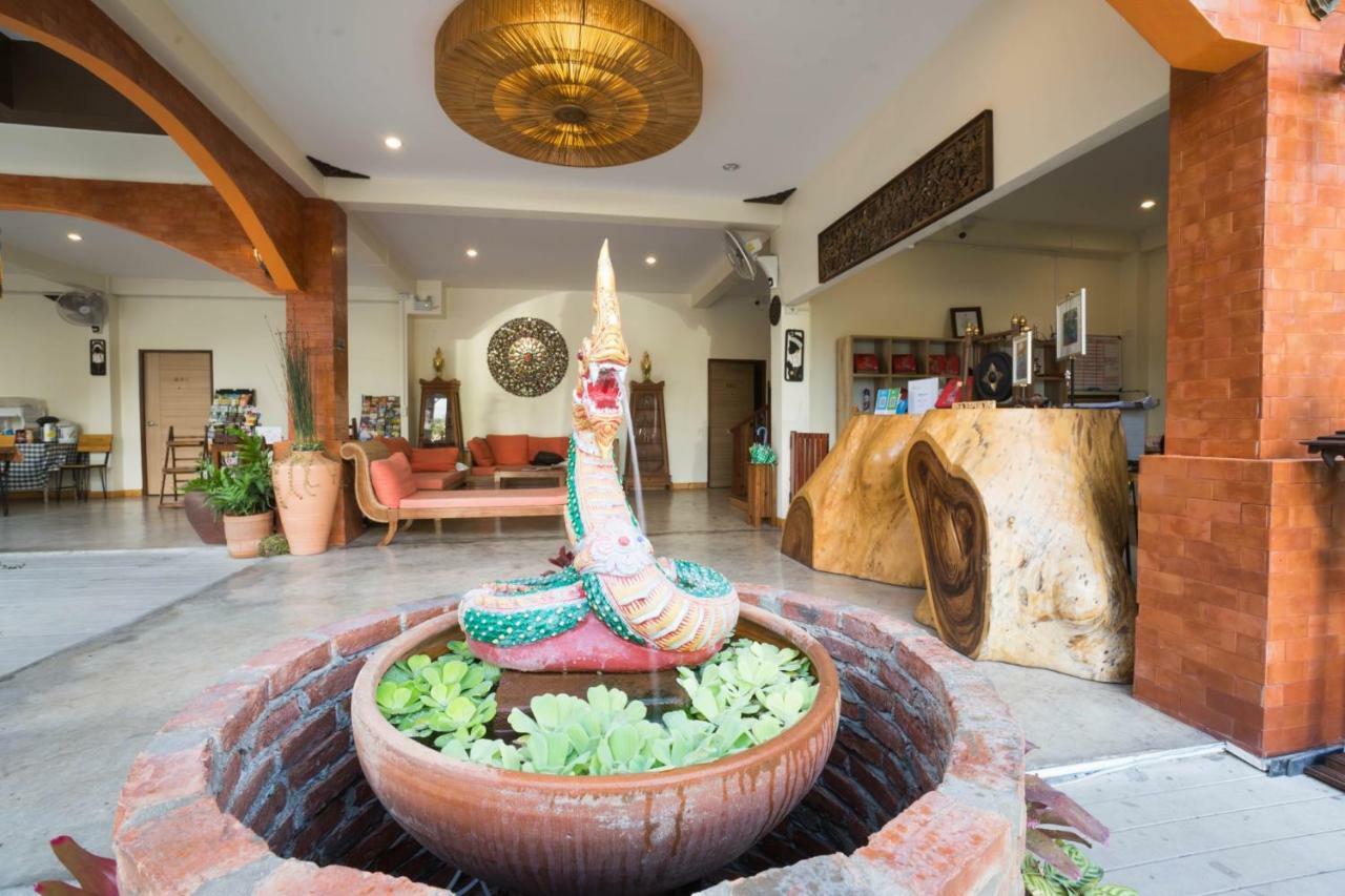 Sriananpura Hotel Chiang Mai Buitenkant foto